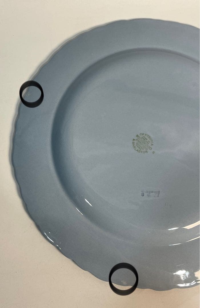 ウェッジウッド　エンボスド　クィーンズウェア　26cm