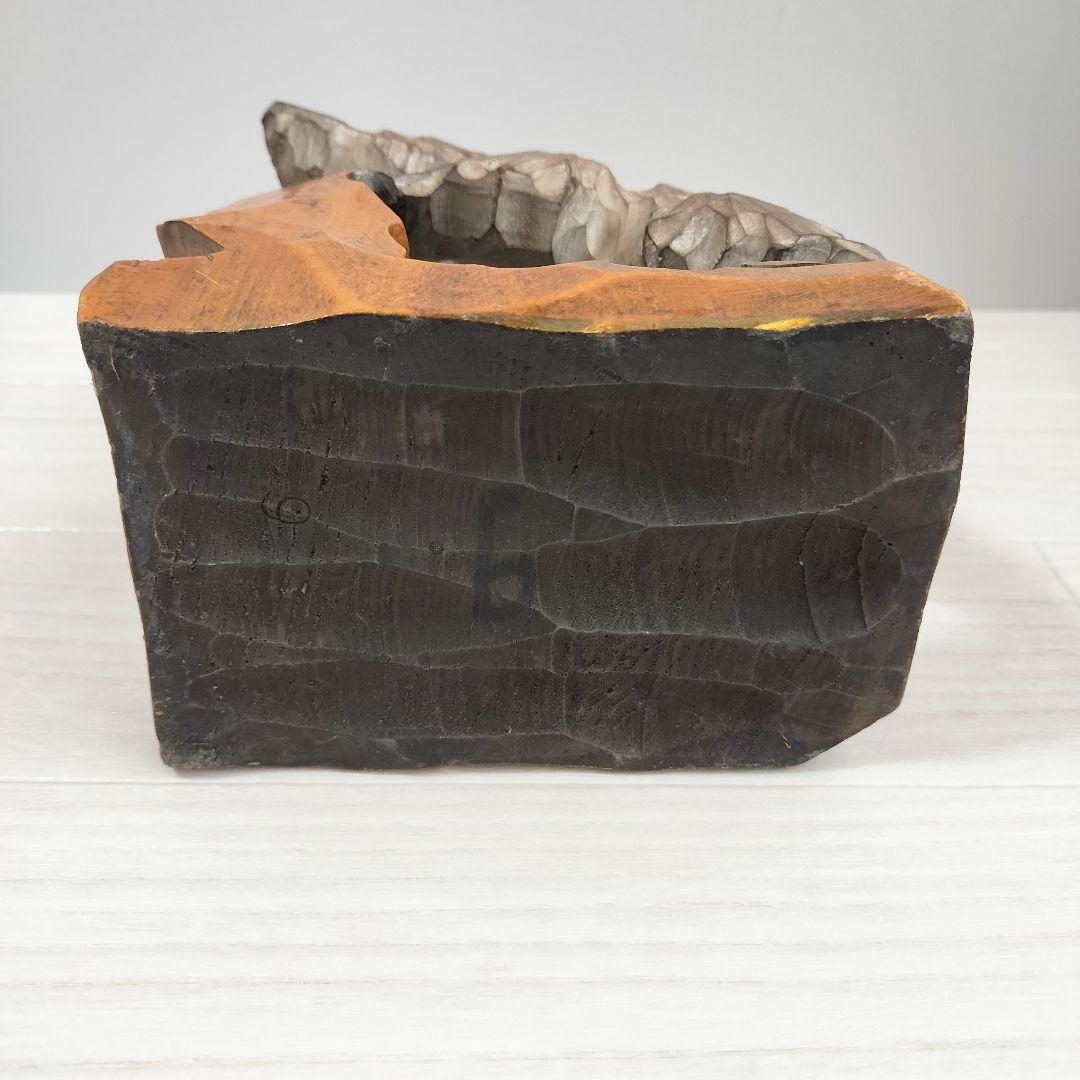 木彫り熊 立ち姿 鮭 立体彫刻 高さ約17cm 民芸品 置物 北海道 オブジェ