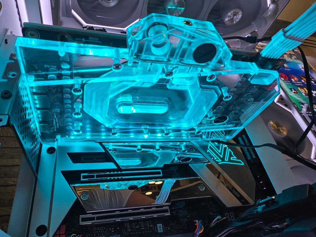 水冷グラボ GeForce RTX 4090 ZOTAC AMP