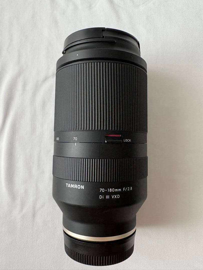 TAMRON 70-180mm F/2.8 Di III VXD ズームレンズ
