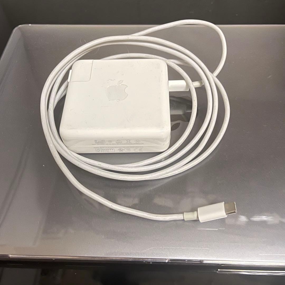 MacBook Pro (15-inch, 2016) 16Gメモリ SSD1T