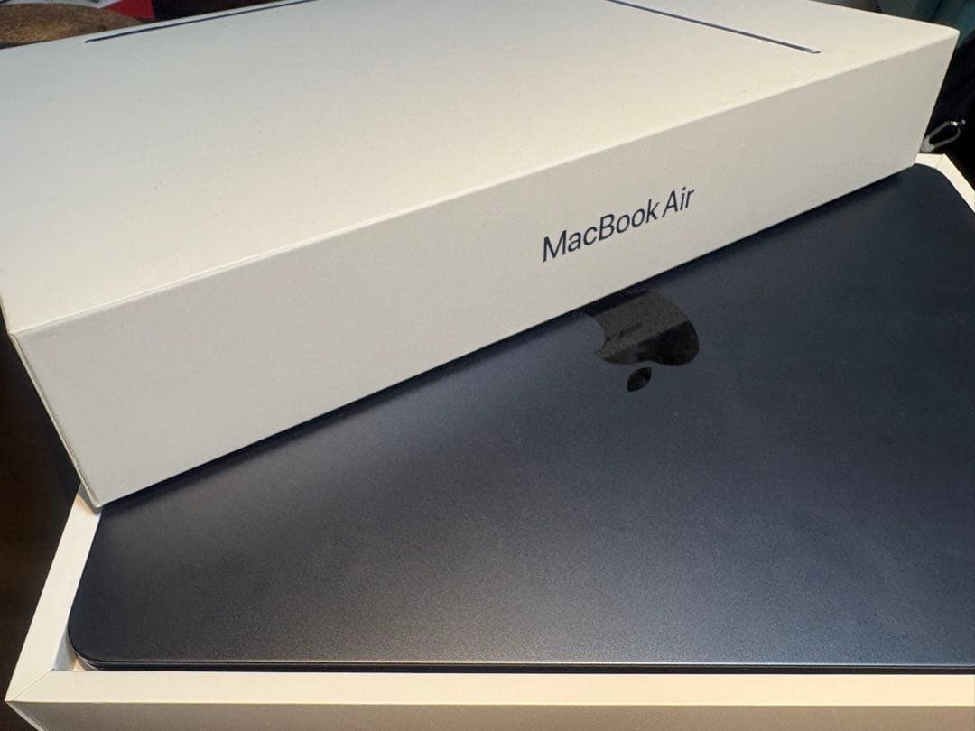 Apple Macbook Air M2 256GB バッテリー100%