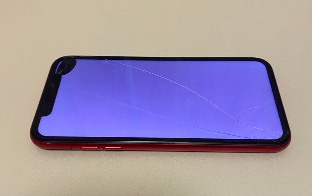 S*）様 【画面割れ】Apple iPhone11 レッド