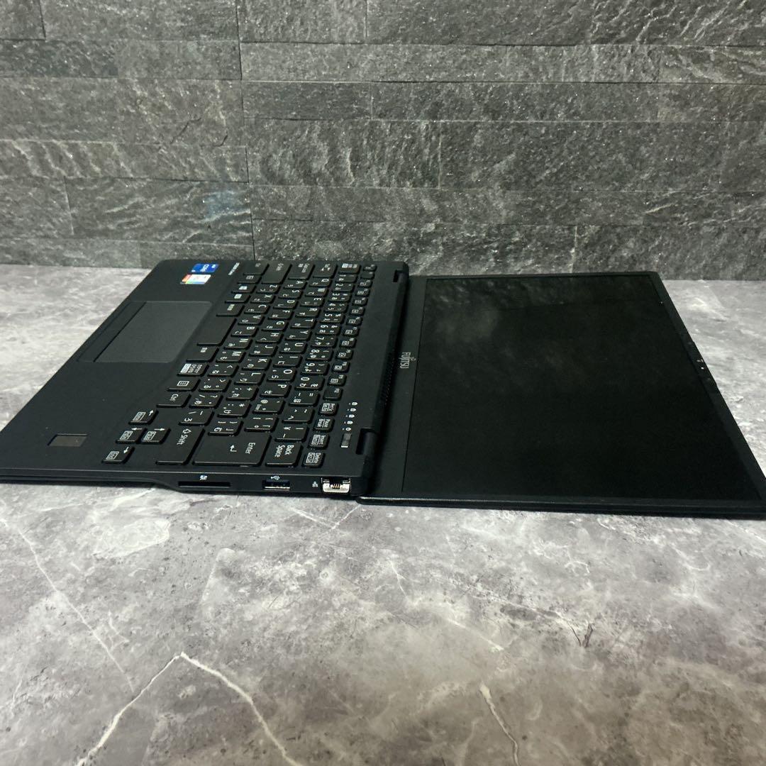 FUJITSU corei5 1135G7 2022購入品 新品NVMeSSD