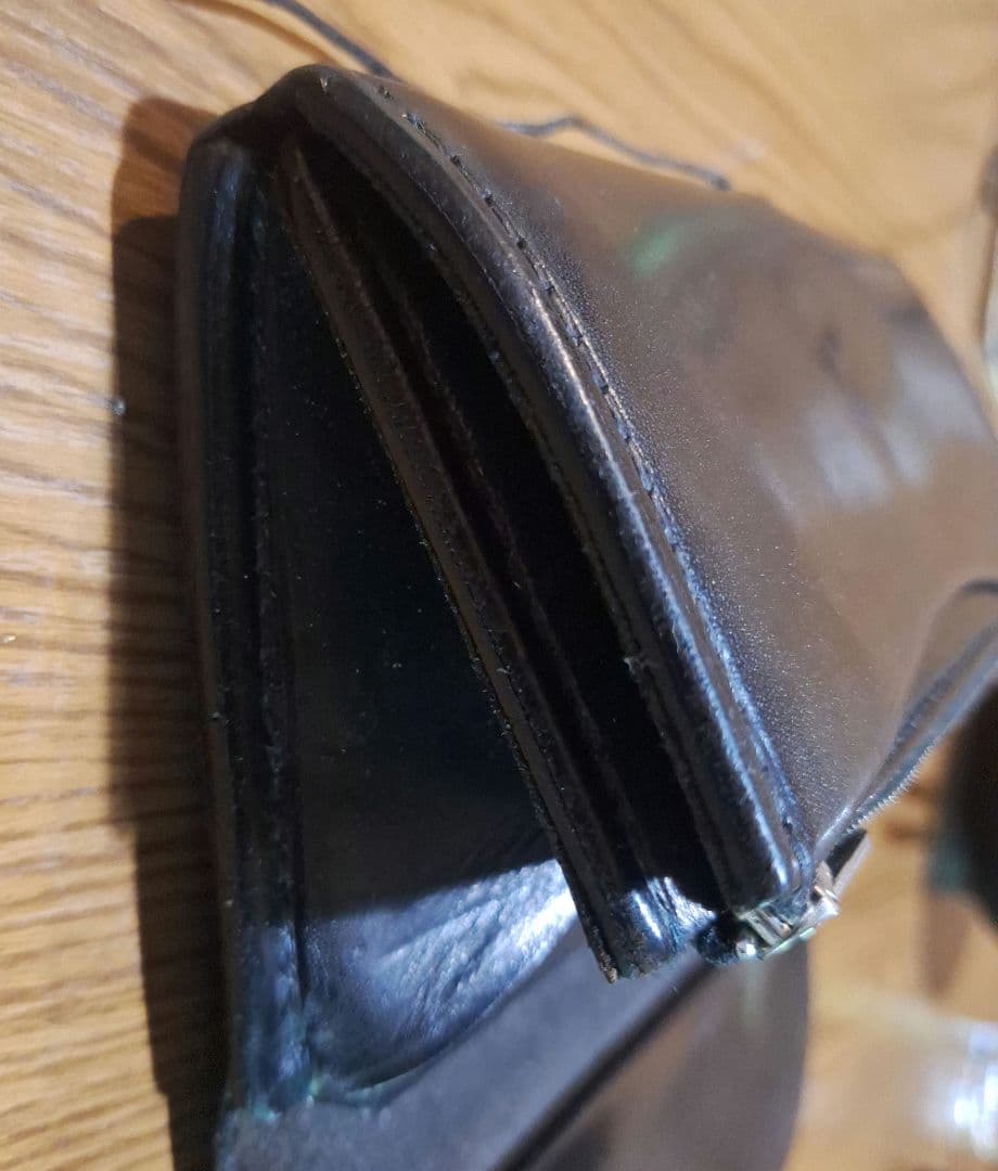 ゴローズ長財布フラワーコンチョ