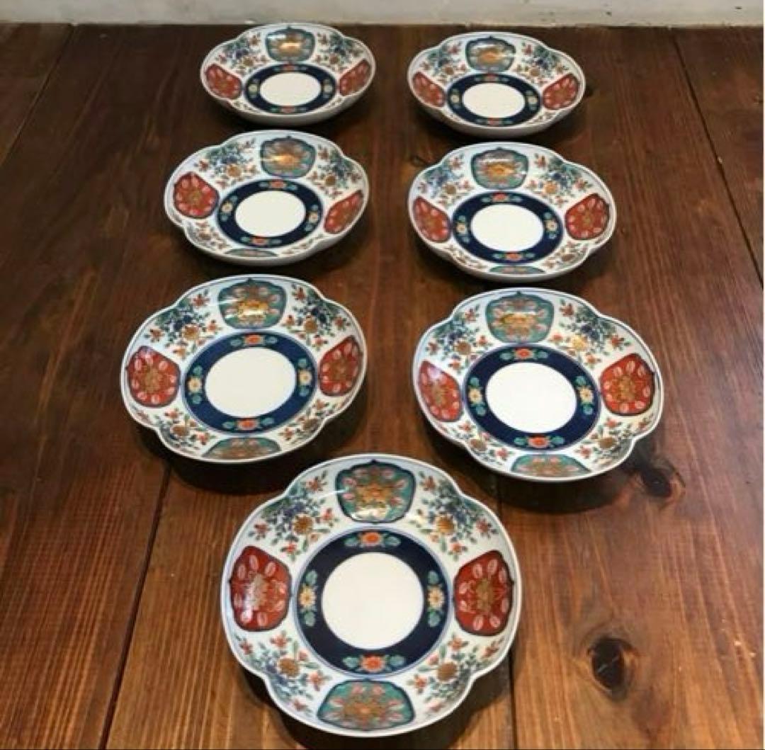 美品　有田焼　其泉窯　染錦　銘々皿　金彩古伊万里　7枚　色合いがとても華やかな
