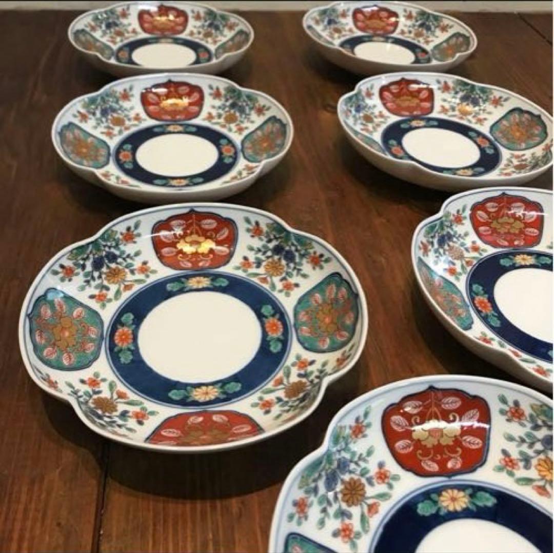 美品　有田焼　其泉窯　染錦　銘々皿　金彩古伊万里　7枚　色合いがとても華やかな