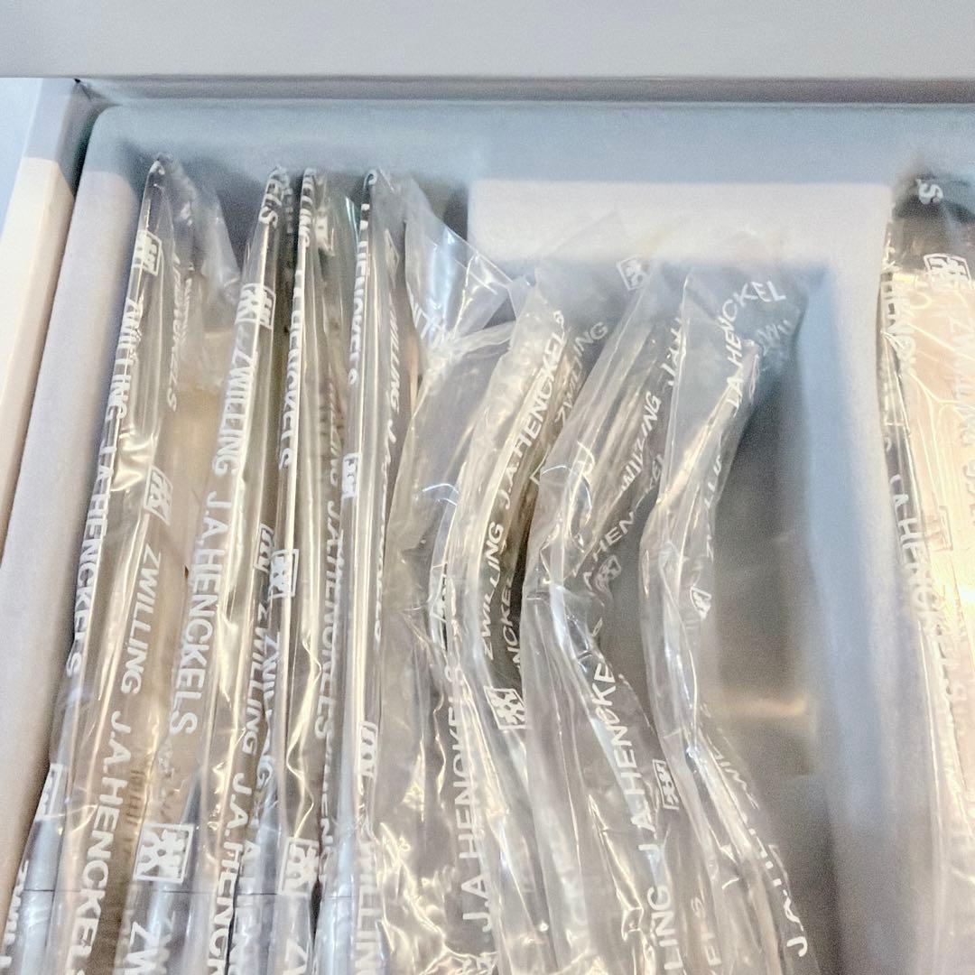 【未使用】 ツヴィリング ヘンケルス カトラリー テーブルウェアセット 27本