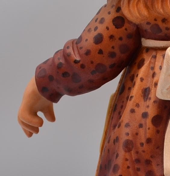 鶏のエサやり　アンリ　ANRI　サラケイ　木彫り人形　イタリア　２４ｃｍ　限定品