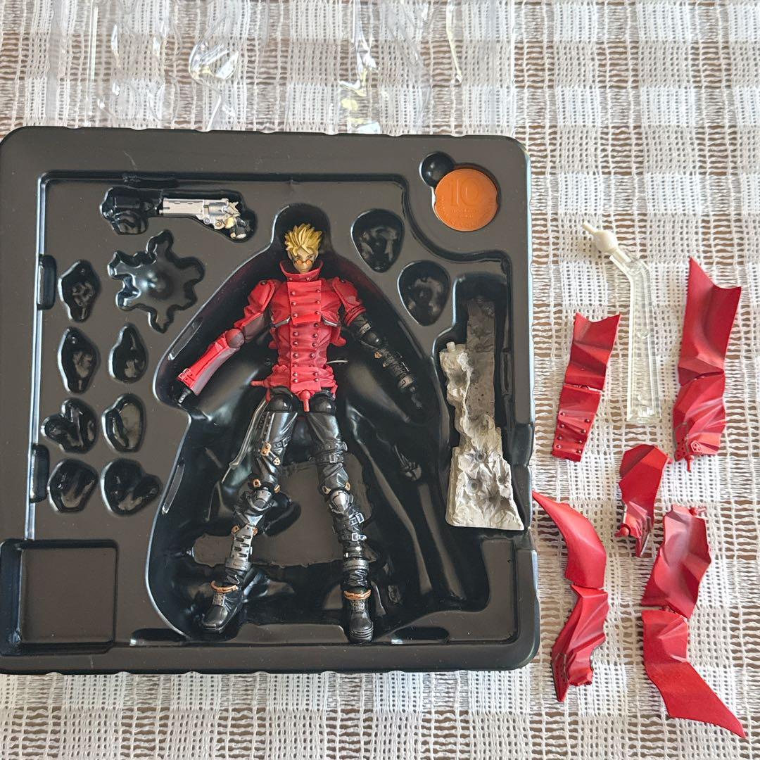 【欠品あり】TRIGUN ヴァッシュ・ザ・スタンピード リボルテック フィギュア