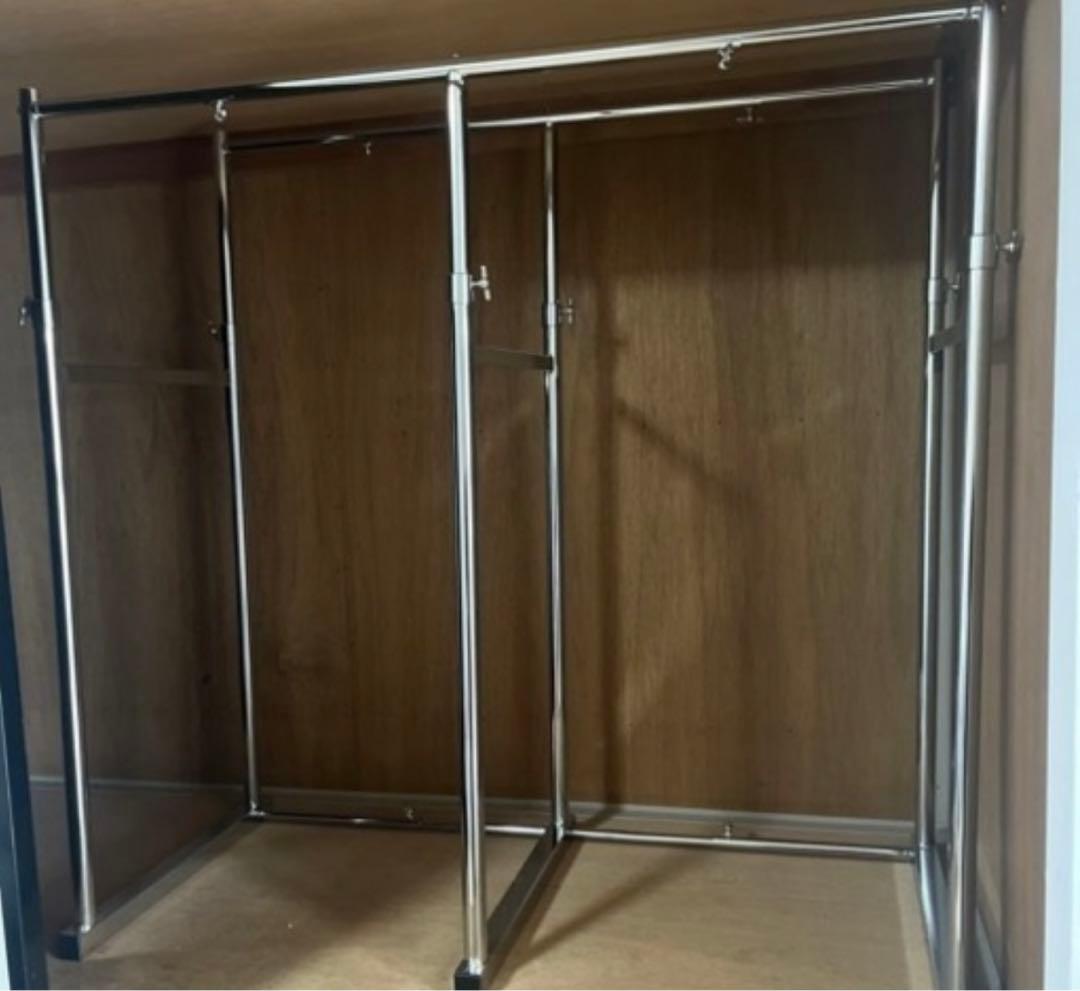 押し入れハンガー