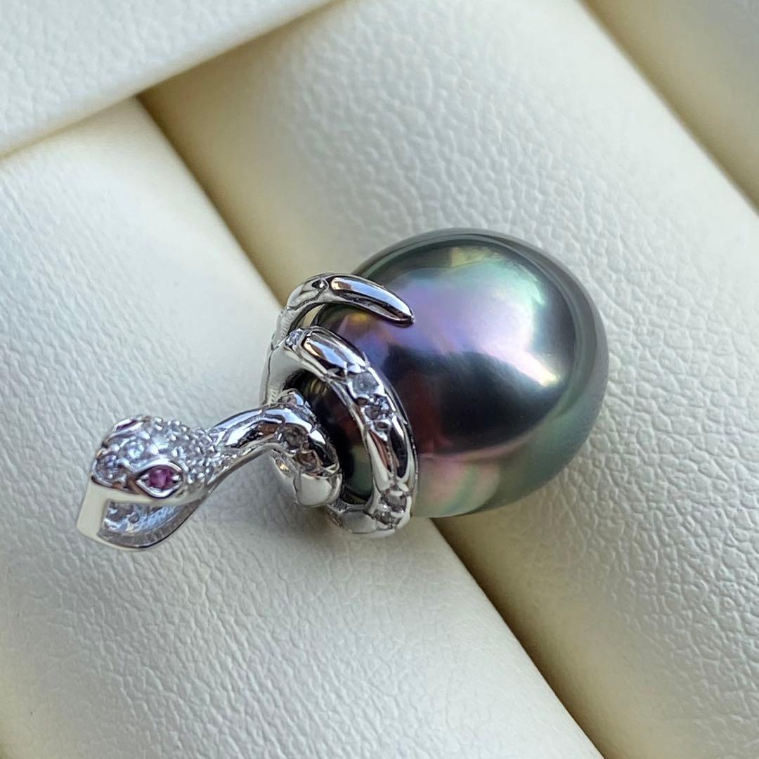 本真珠　南洋黒蝶真珠ネックレストップ　13*11mmグリーンPT998