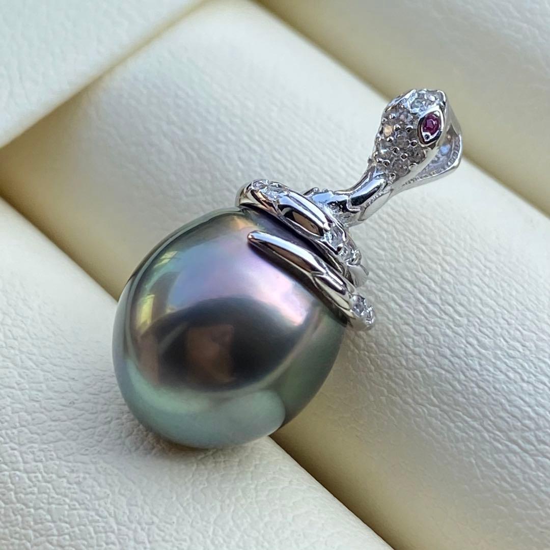 本真珠　南洋黒蝶真珠ネックレストップ　13*11mmグリーンPT998