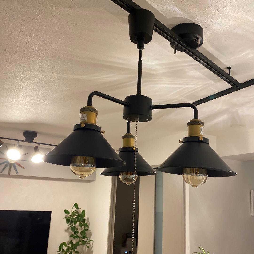 【美品】ニトリ ペンダントライト ３灯 ブラック 黒 照明器具 明るさ調節可