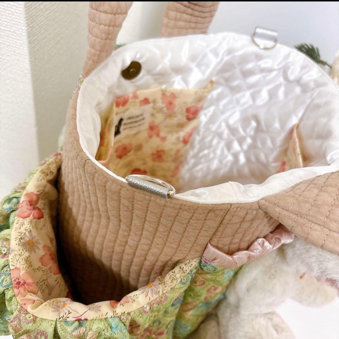 コヤンイサムチョン　ポーチ付き　インド刺繍　ファーバック　リボン