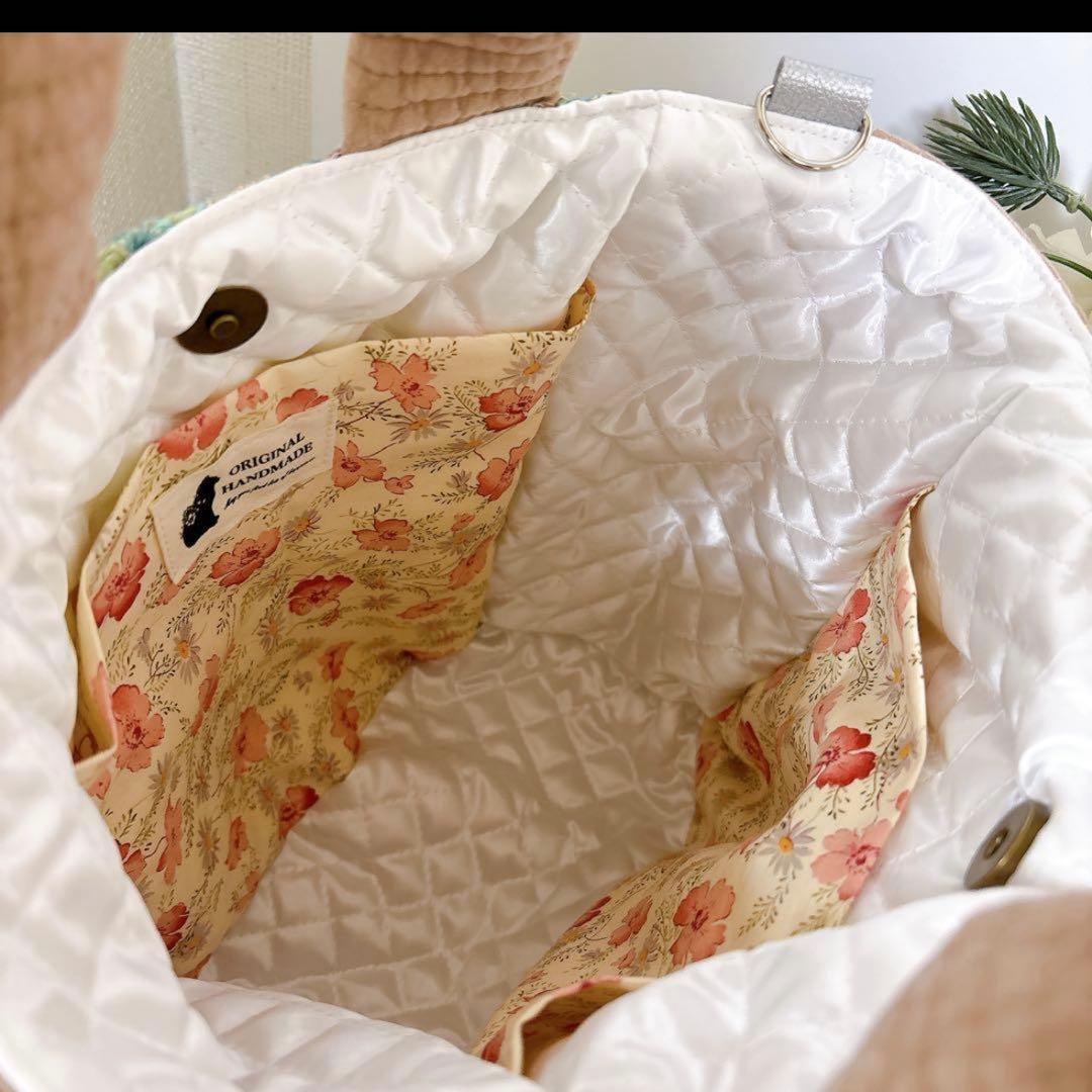 コヤンイサムチョン　ポーチ付き　インド刺繍　ファーバック　リボン