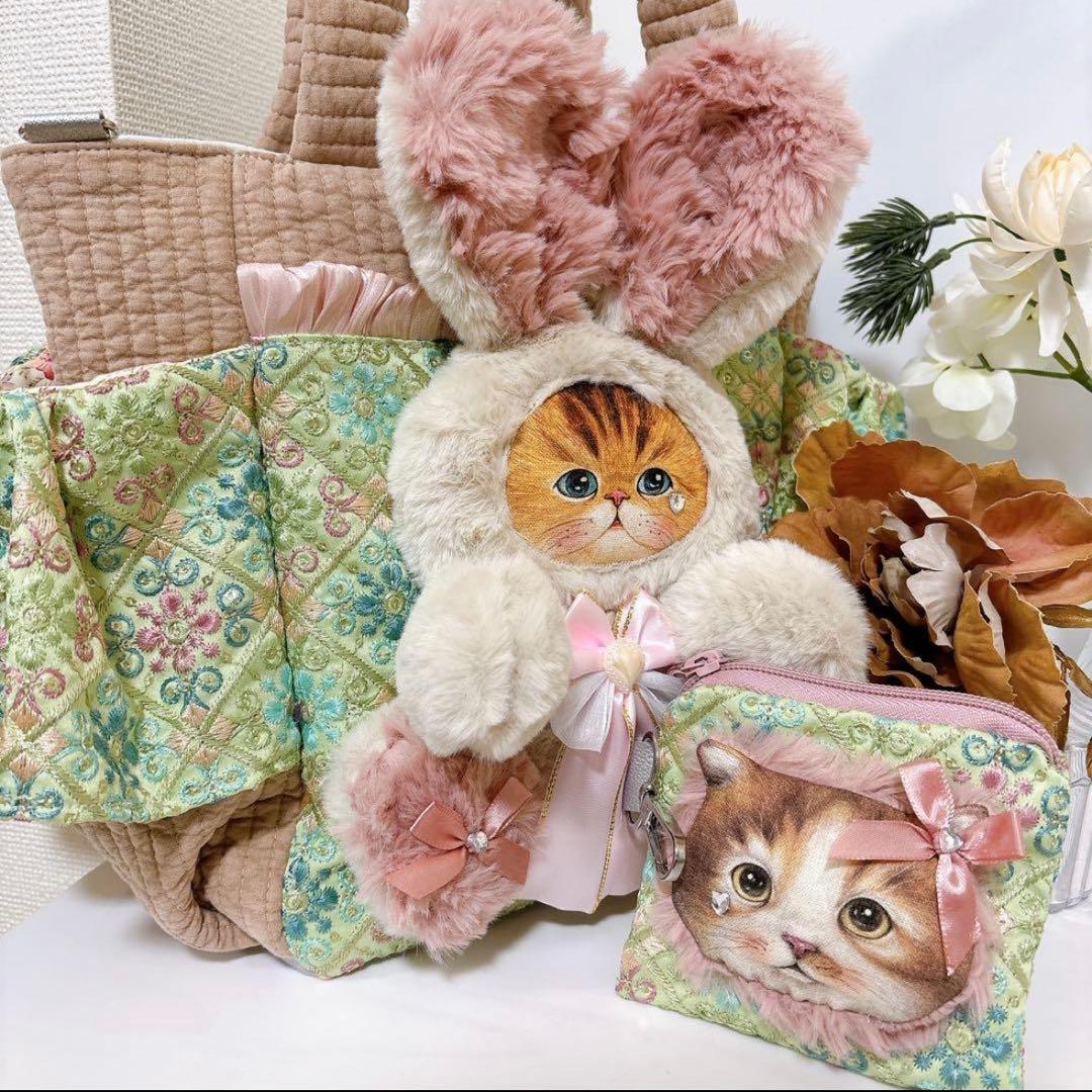 コヤンイサムチョン　ポーチ付き　インド刺繍　ファーバック　リボン