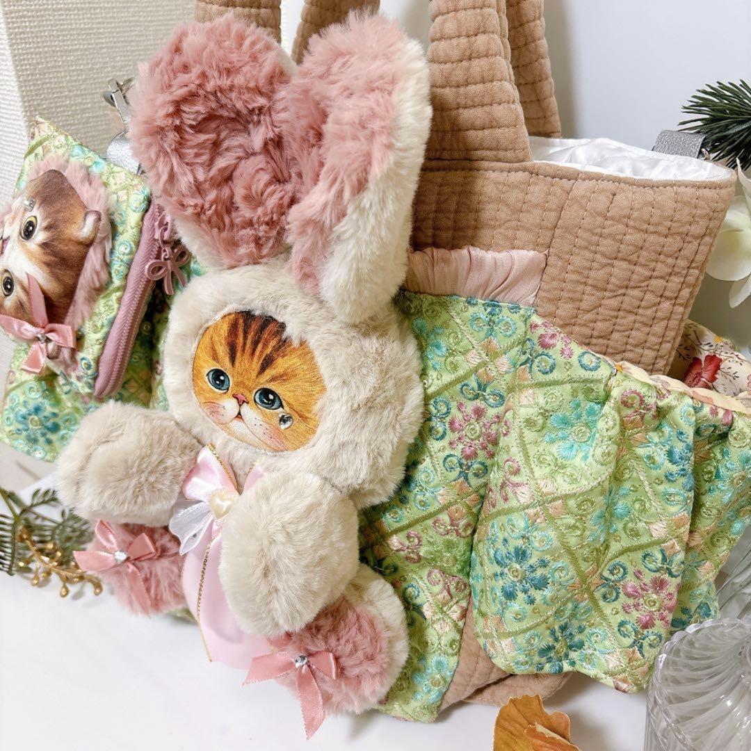 コヤンイサムチョン　ポーチ付き　インド刺繍　ファーバック　リボン