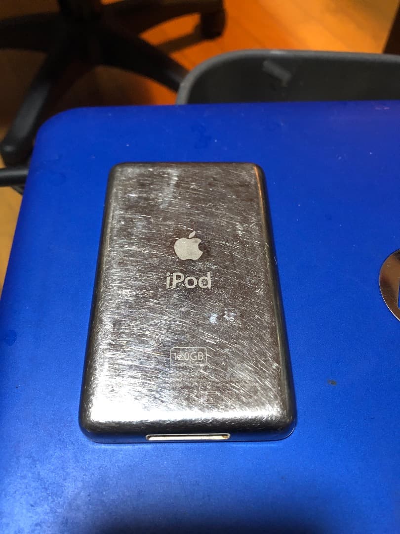 iPod Classic 第6世代120GB 液晶微欠陥　電池新品
