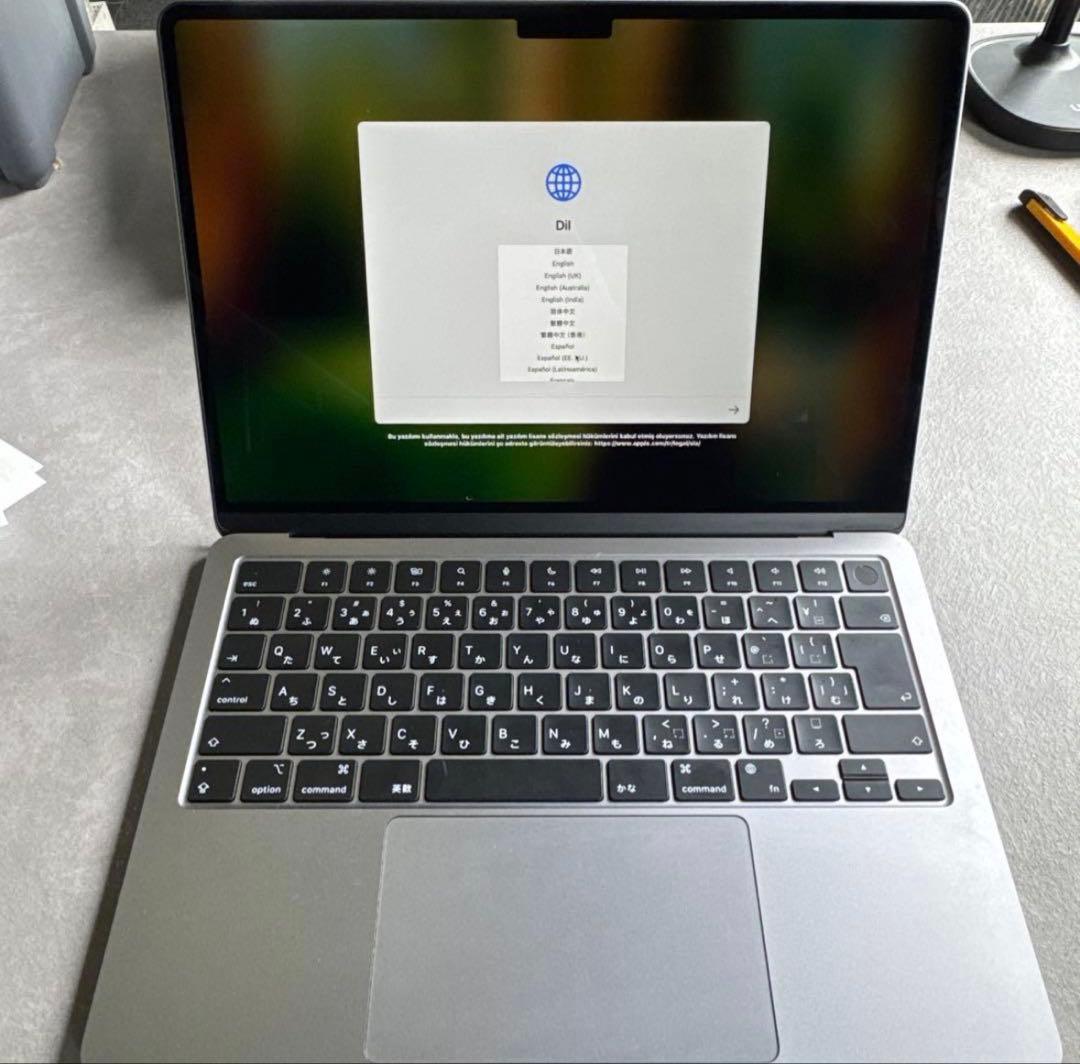 Macbook Air 2022 M2 スペースグレイ