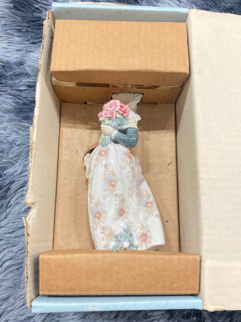 A0105）LLADRÓ リヤドロ　バレンシアの少女　絶版　スペイン　美品