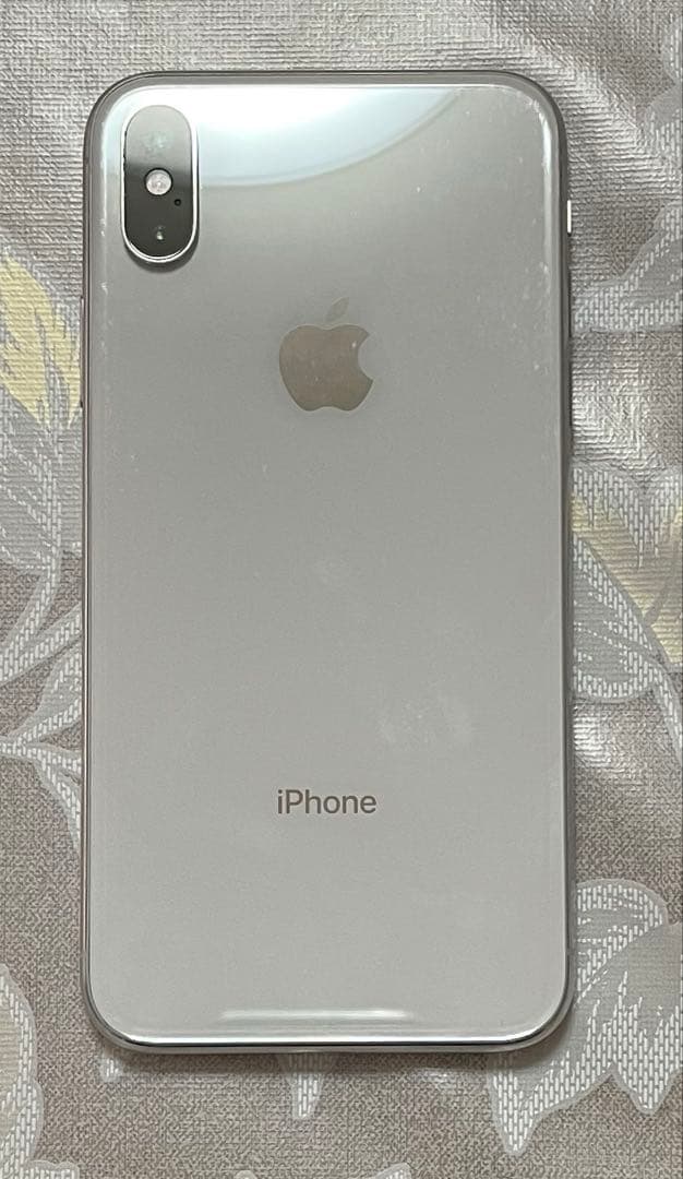 Apple iPhone X 本体　64g