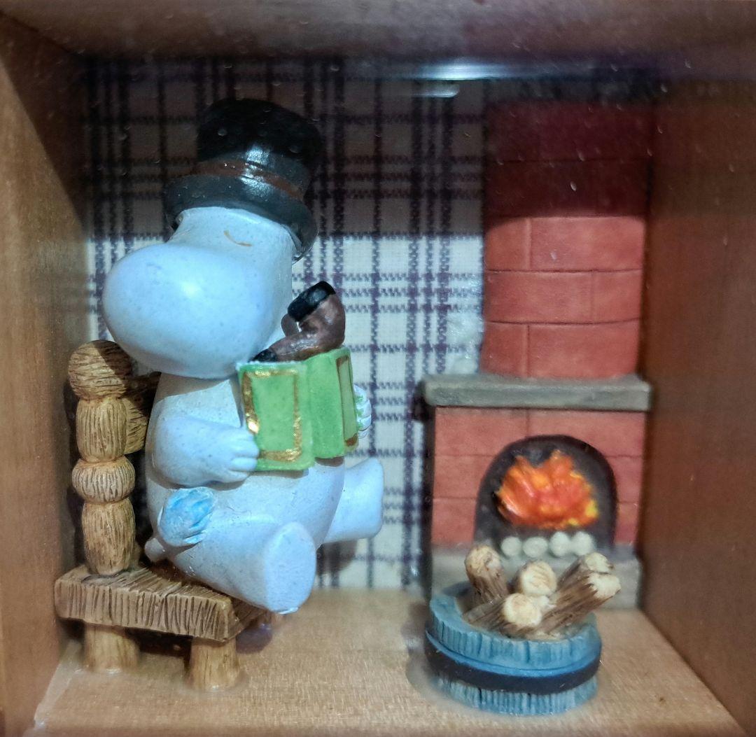 ムーミンハウス　ムーミン一家と仲間たち 壁掛け　ドールハウス　レトロ　木製