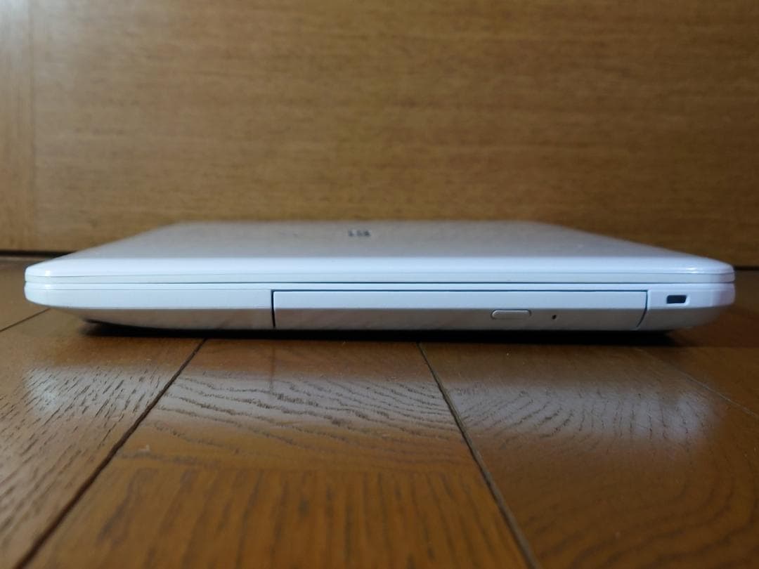 【美品】ASUS VivoBook X540L ホワイト