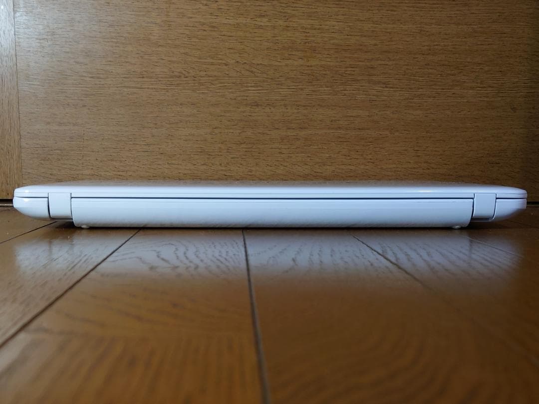 【美品】ASUS VivoBook X540L ホワイト