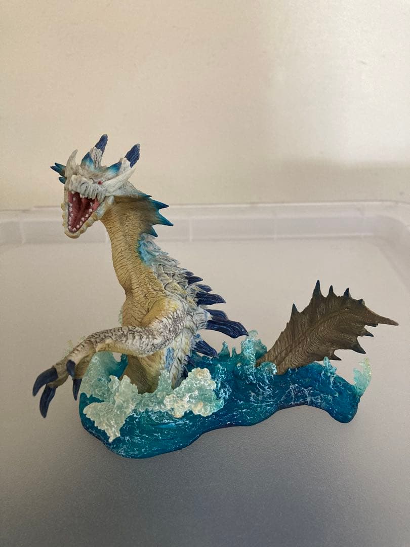 ドラゴン フィギュア