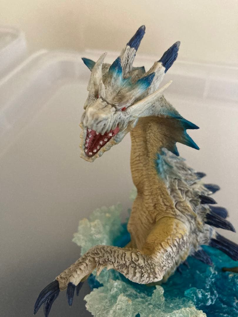 ドラゴン フィギュア
