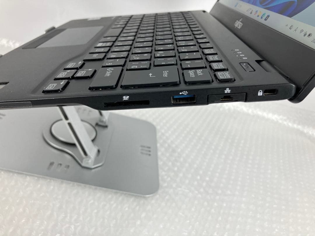 FUJITSU FMVU3203LPノートPC i5-10210U