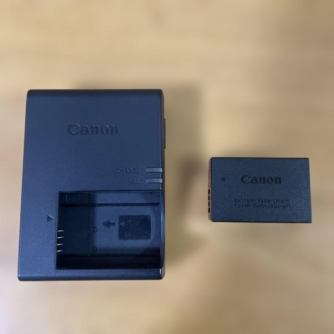 Canon EOS Kiss X10 デジタル一眼レフ 美品