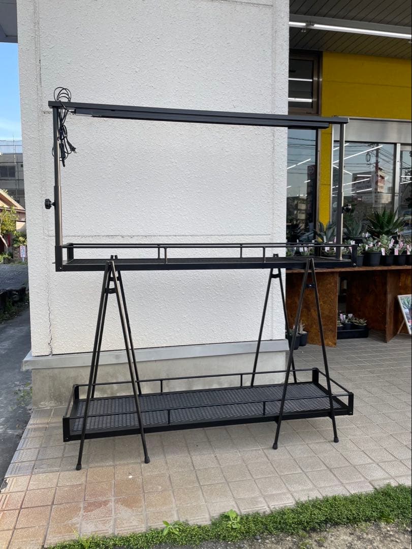 アイアンシェルフ　植物棚　受注生産　ダクトレール付　tig溶接製作