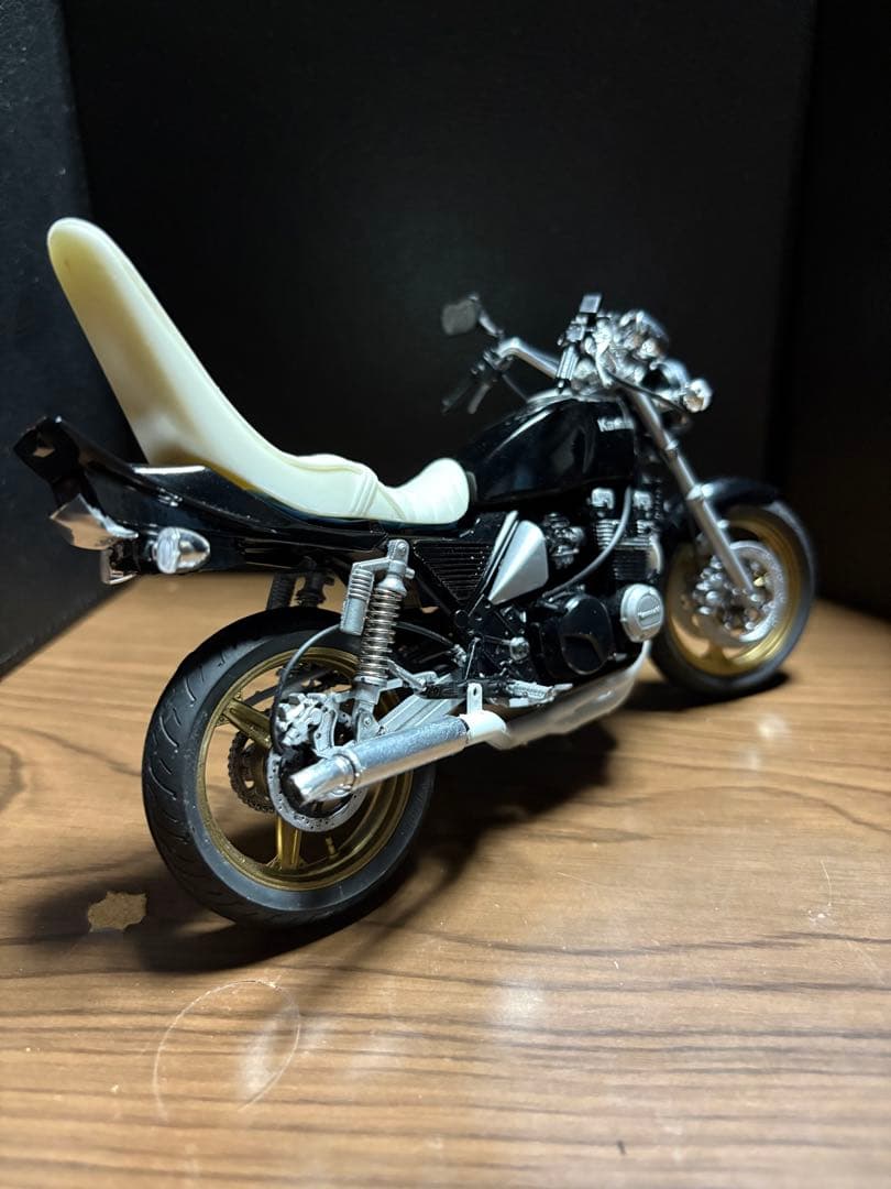 kawasaki ゼファーχ 1/12スケールプラモデル