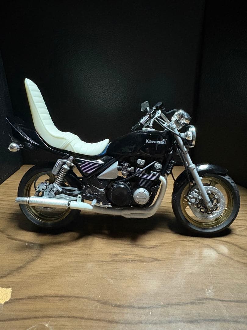 kawasaki ゼファーχ 1/12スケールプラモデル
