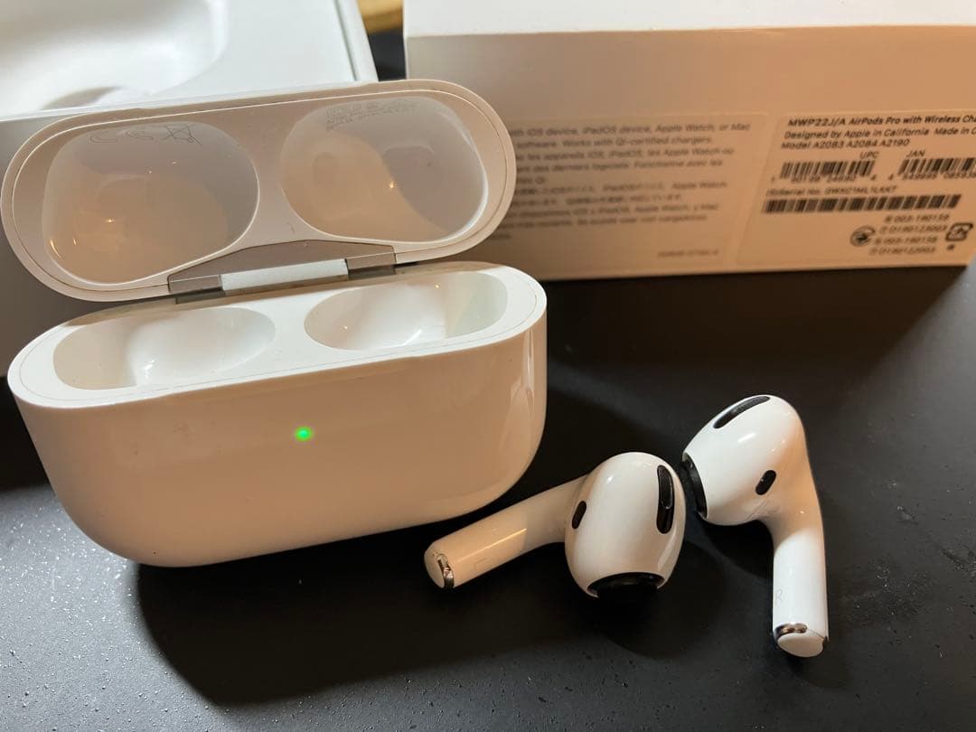 Apple正規品 AirPods Pro 第1世代 充電ケース付き 動作確認済み