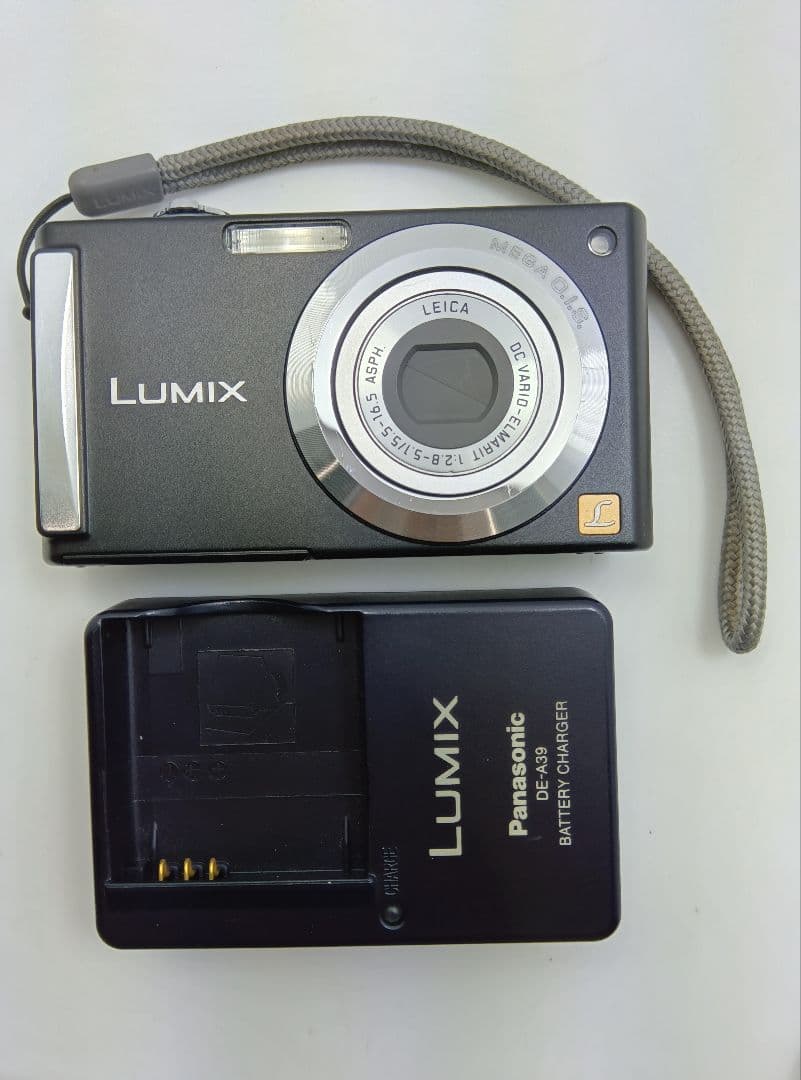 Panasonic　デジカメ　DMC-FS3　パナソニック　デジタルカメラ