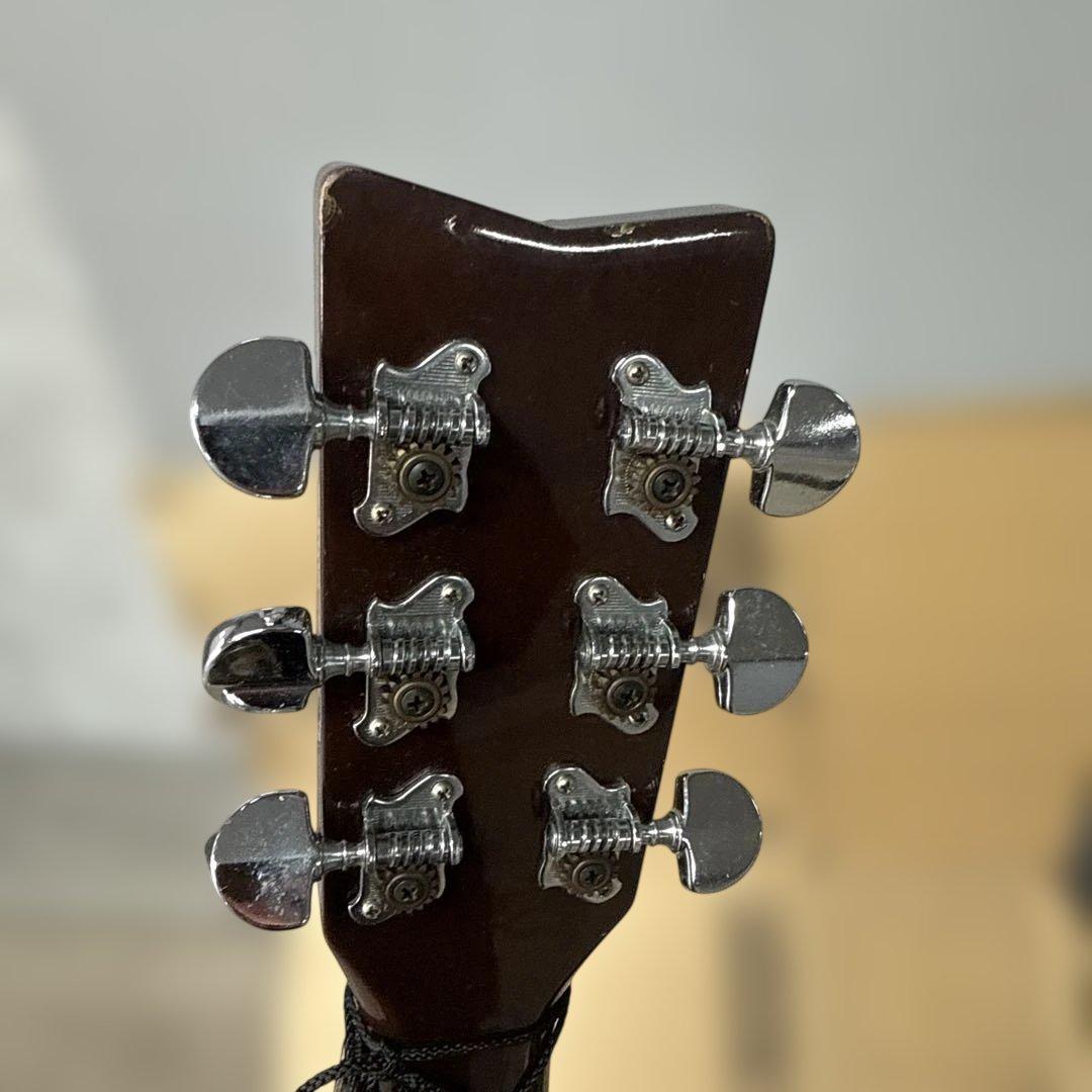 YAMAHA FG-122 ヤマハ　アコースティックギター　ストラップ付き