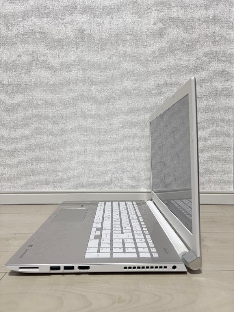Toshiba T75/i7/16GB-ram/Office認証済 SSD.