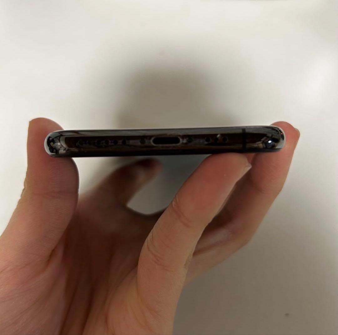 iPhone XS ブラック 100%バッテリー