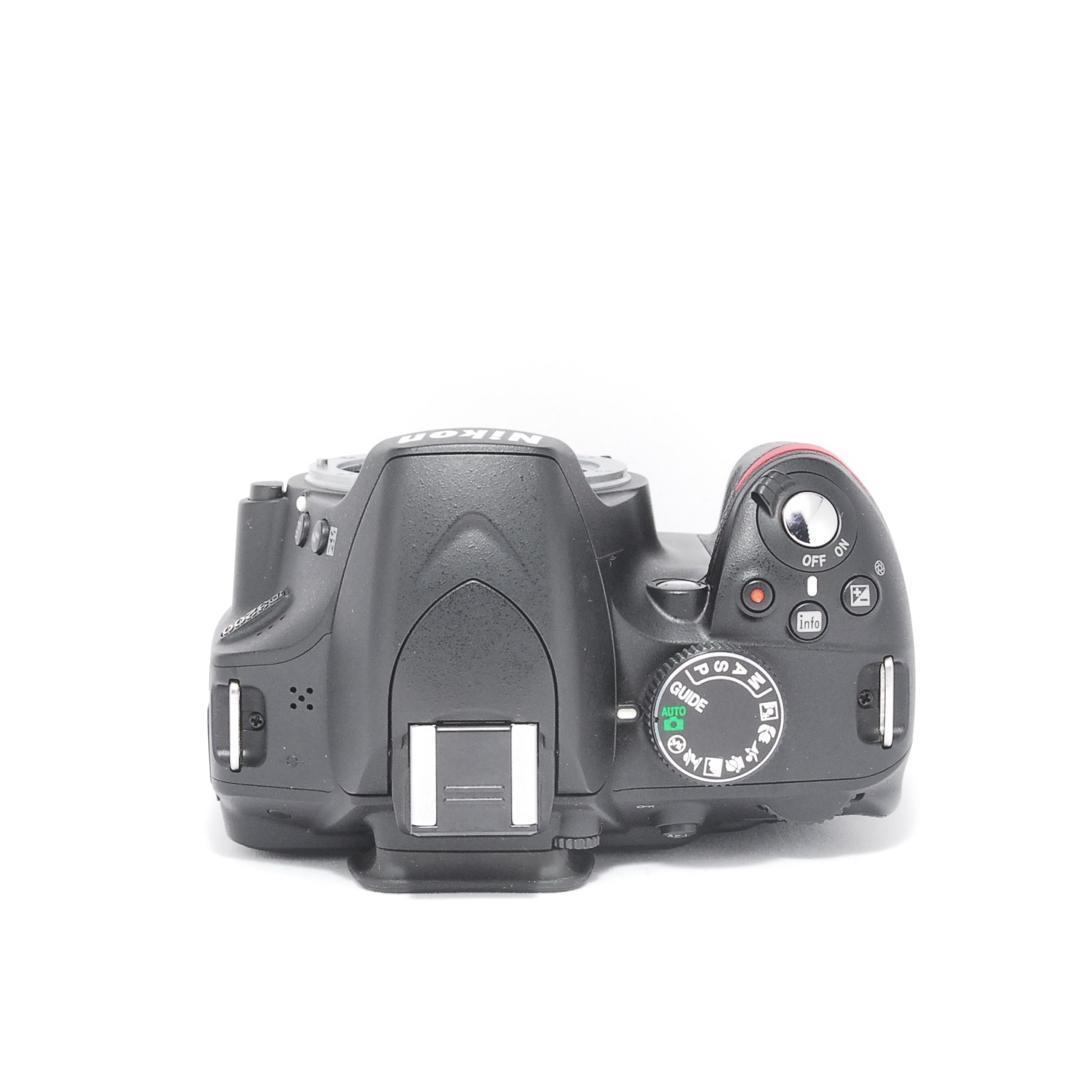 【初心者おすすめ】Nikon D3200 ダブルズーム 元箱付 スマホ転送OK