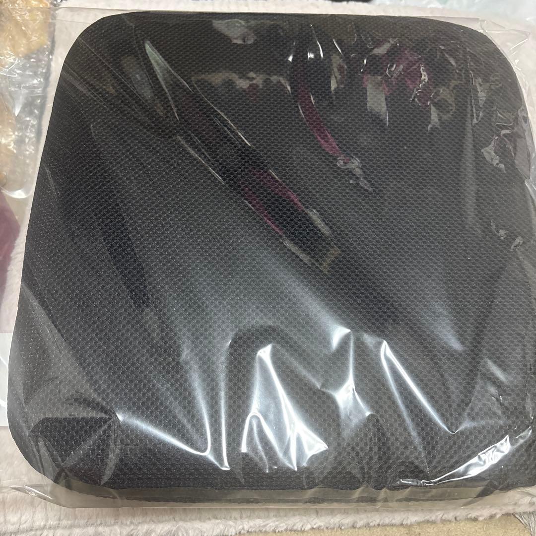 エアウィーヴ クッション L30 ブラック