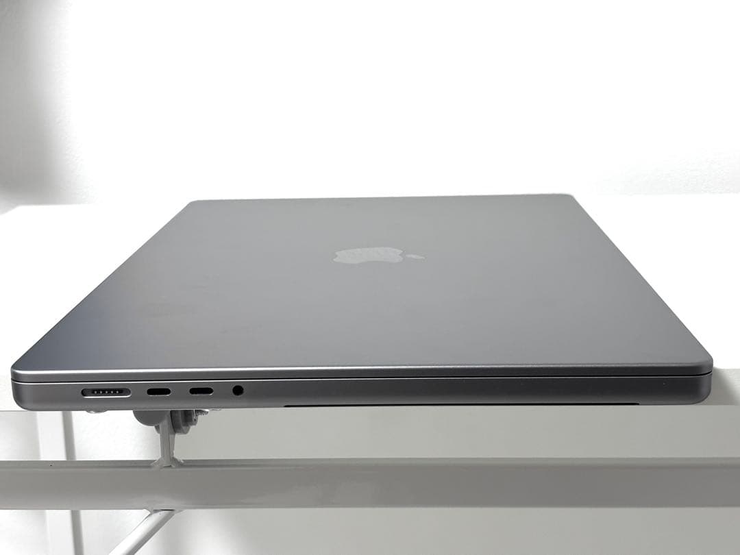 MacBook M2 Pro 16インチ スペースグレー【美品】