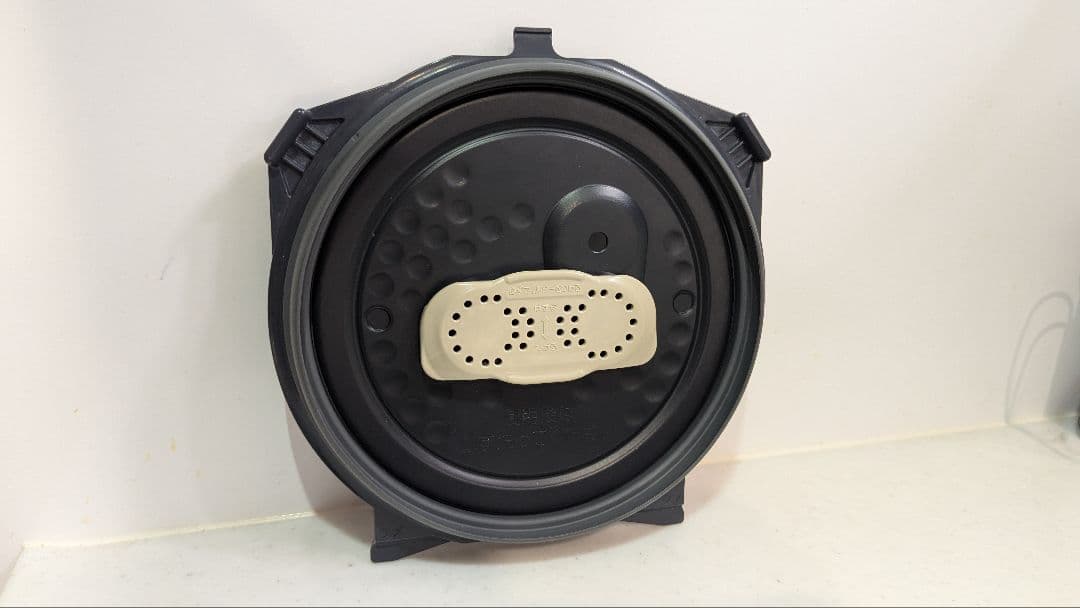 象印 圧力IH炊飯ジャー 5.5合炊き 極め炊き NP-BF10（2017製）