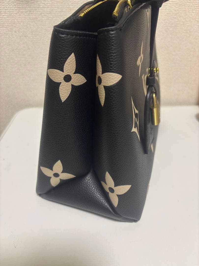 レディース　レザーバッグ