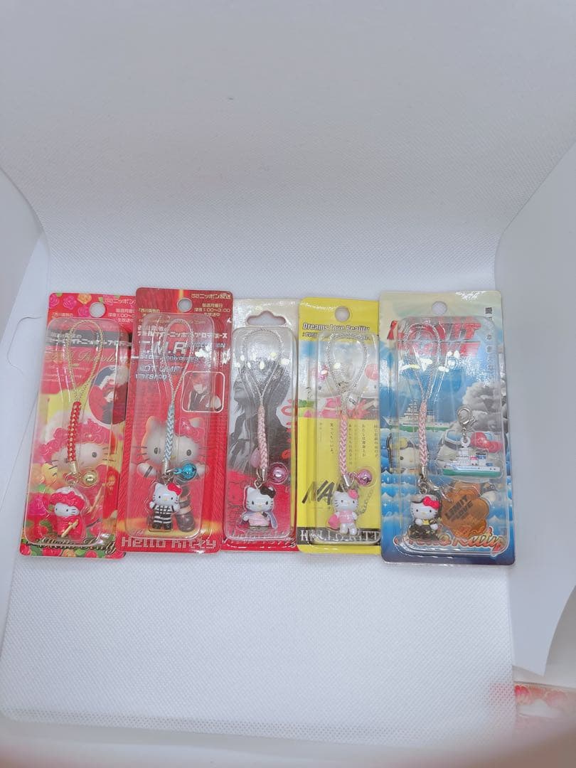 ハローキティ　ストラップ　映画バージョン5本セット