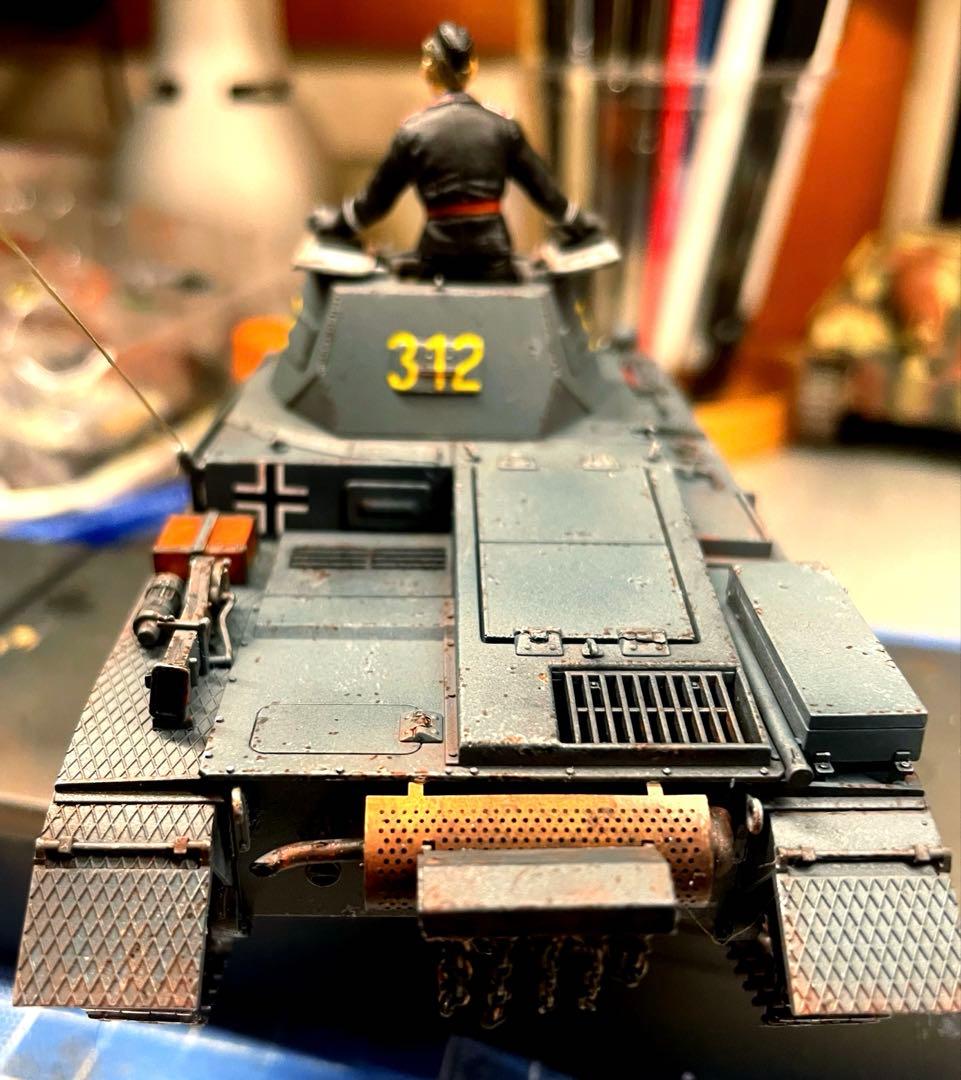 タミヤ1/35ドイツ2号戦車Ａ〜C型組み立て済みモデル