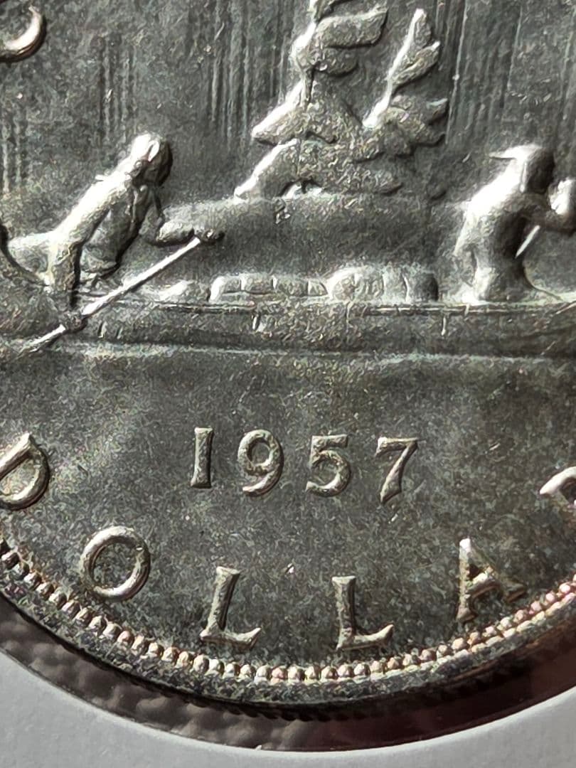 (稀少な状態)　カナダ連邦　エリザベス2世　1 ドル銀貨　1957