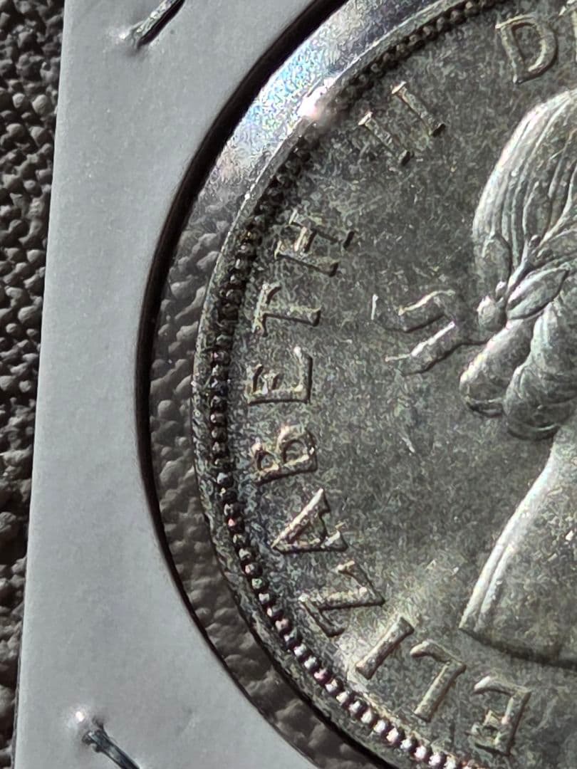 (稀少な状態)　カナダ連邦　エリザベス2世　1 ドル銀貨　1957